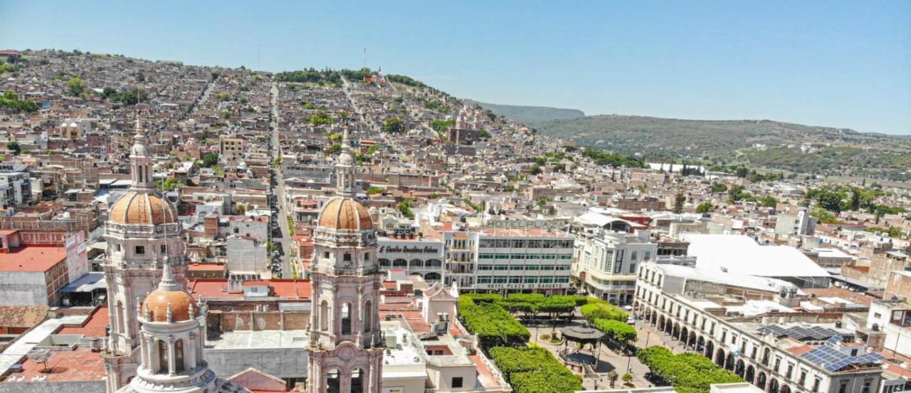 Hotel Plaza Sahuayo Bagian luar foto