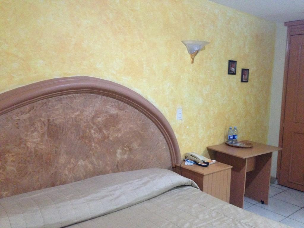Hotel Plaza Sahuayo Bagian luar foto
