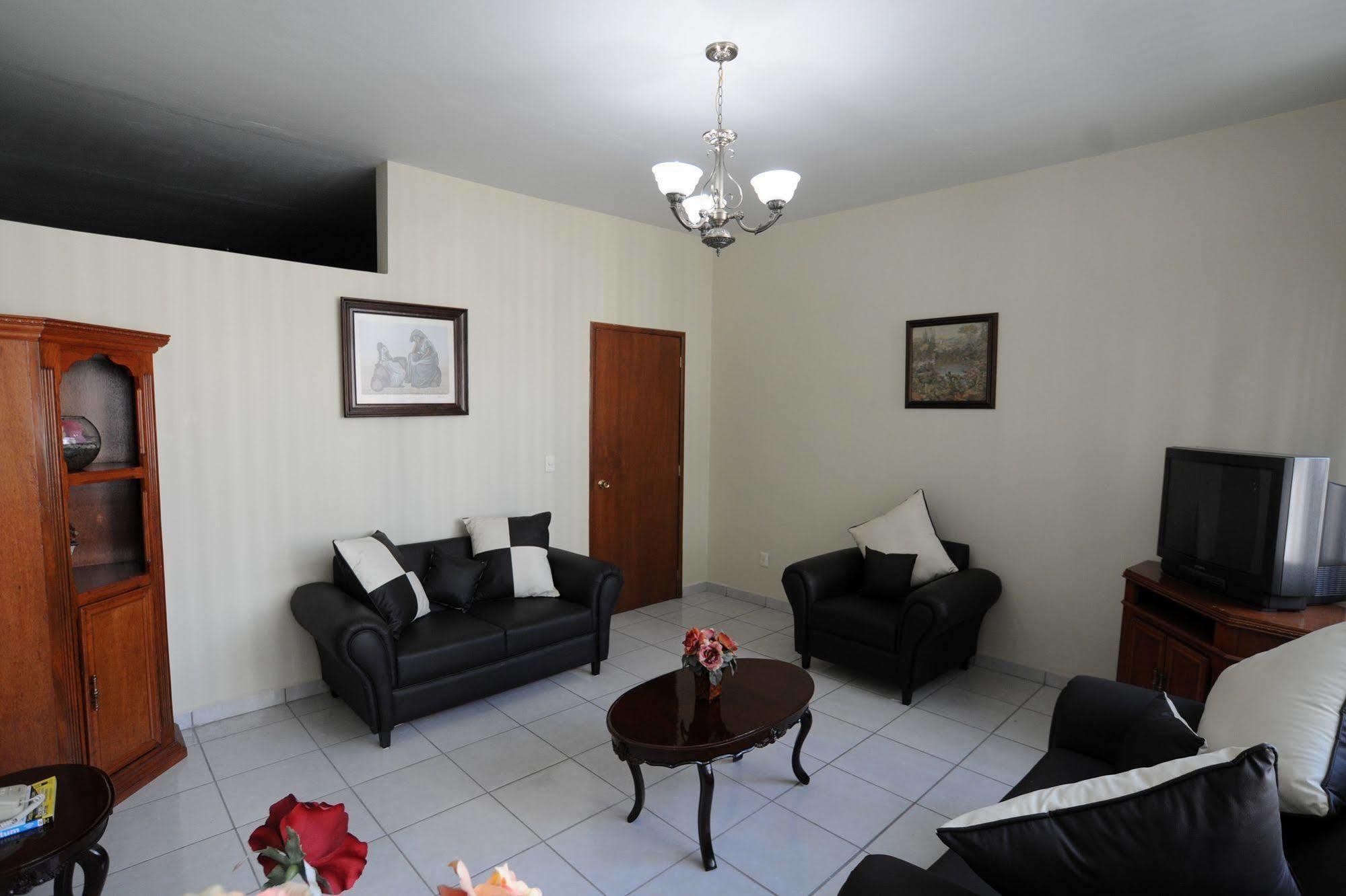 Hotel Plaza Sahuayo Bagian luar foto